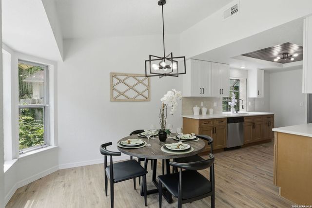5615 Timberhurst, San Antonio, TX 78250