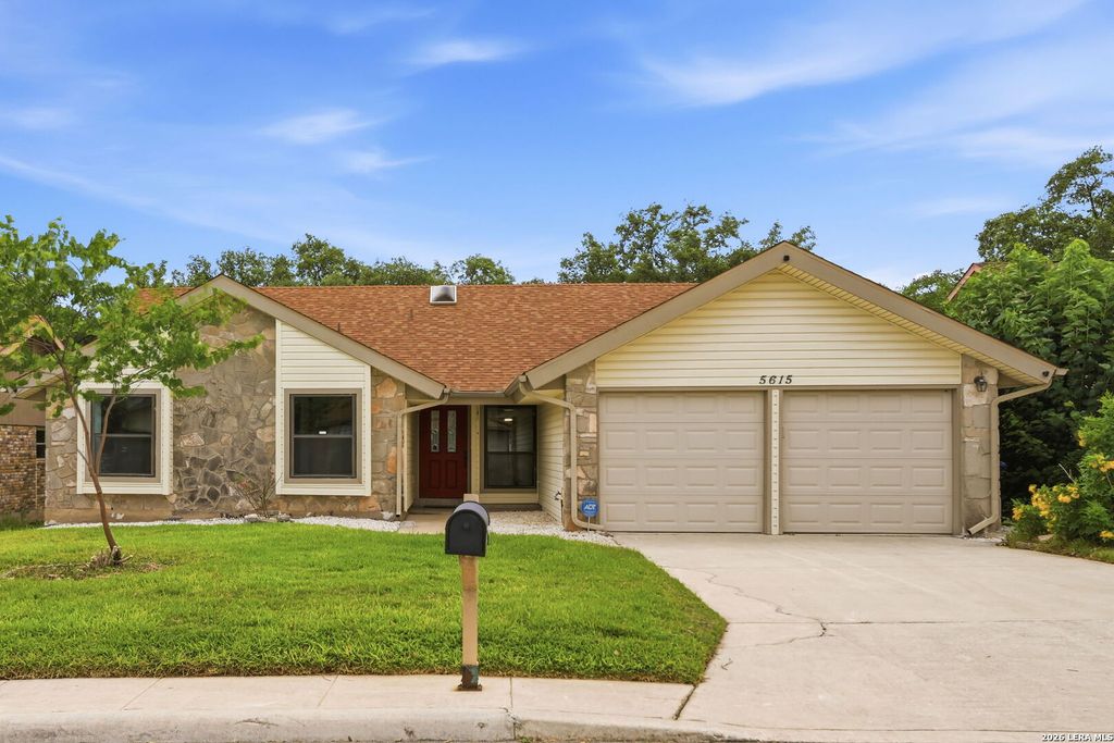 5615 Timberhurst, San Antonio, TX 78250