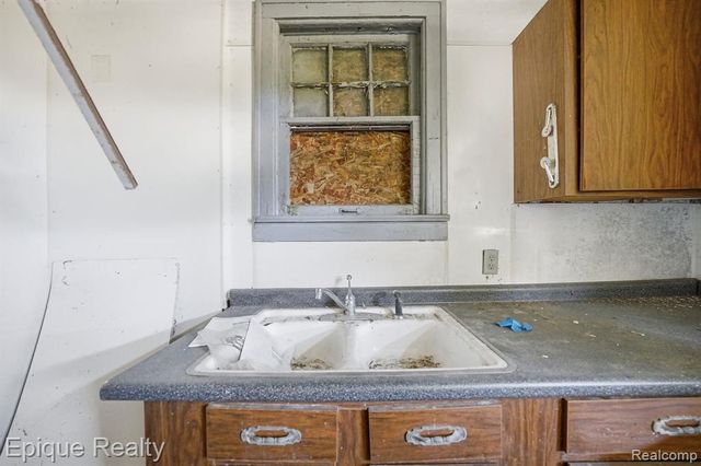 1311 Scott Avenue, Port Huron, MI 48060