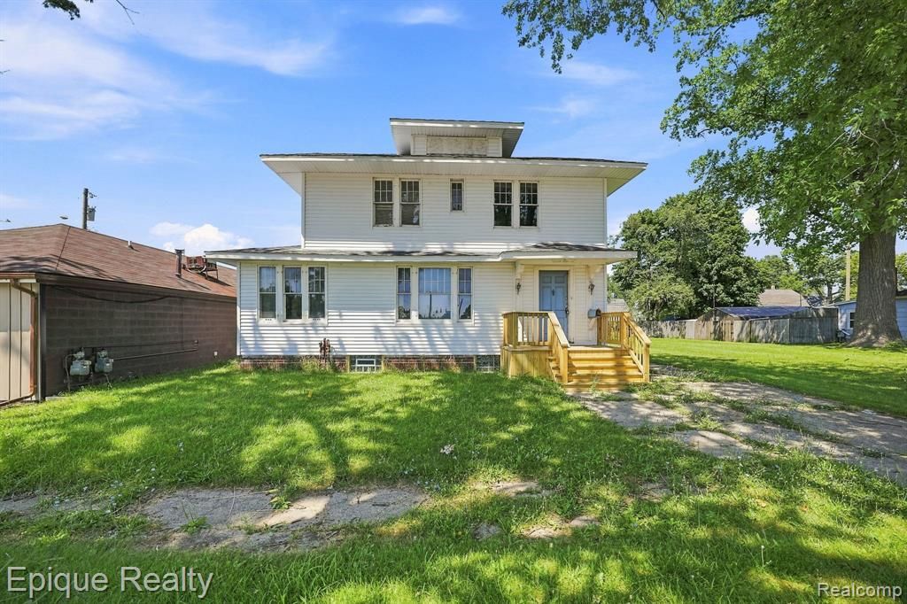 1311 Scott Avenue, Port Huron, MI 48060