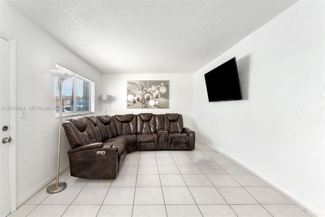 5706 W 26th Ave 5706, Hialeah, FL 33016
