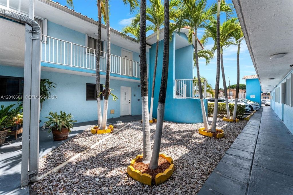 5706 W 26th Ave 5706, Hialeah, FL 33016