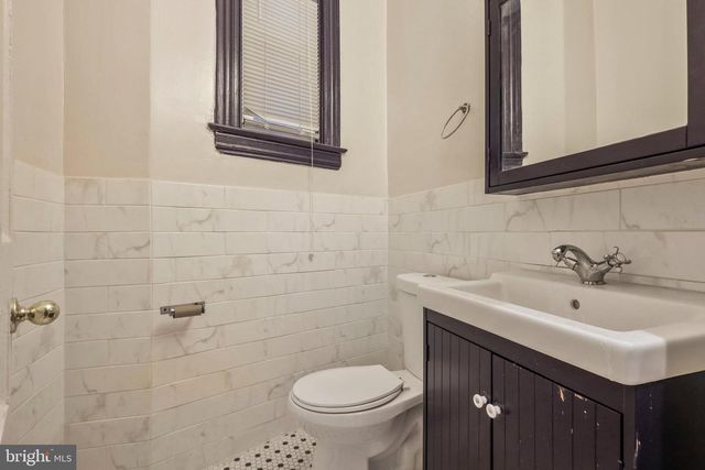 30 R ST NE, Washington, DC 20002