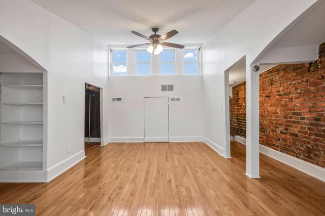 30 R ST NE, Washington, DC 20002