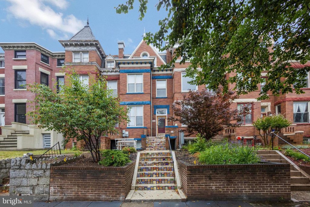30 R ST NE, Washington, DC 20002