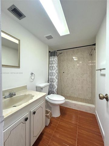 6005 Del Lago Cir 210, Sunrise, FL 33313