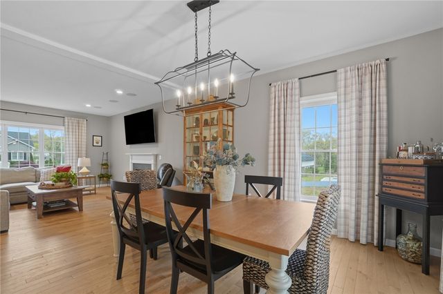81 Golden View Drive, Johnston, RI 02919