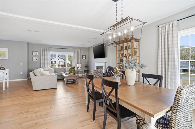 81 Golden View Drive, Johnston, RI 02919