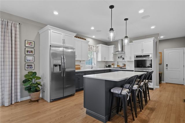 81 Golden View Drive, Johnston, RI 02919