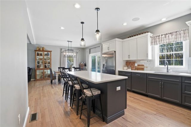 81 Golden View Drive, Johnston, RI 02919