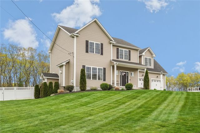 81 Golden View Drive, Johnston, RI 02919