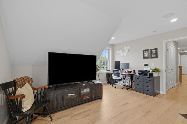 81 Golden View Drive, Johnston, RI 02919