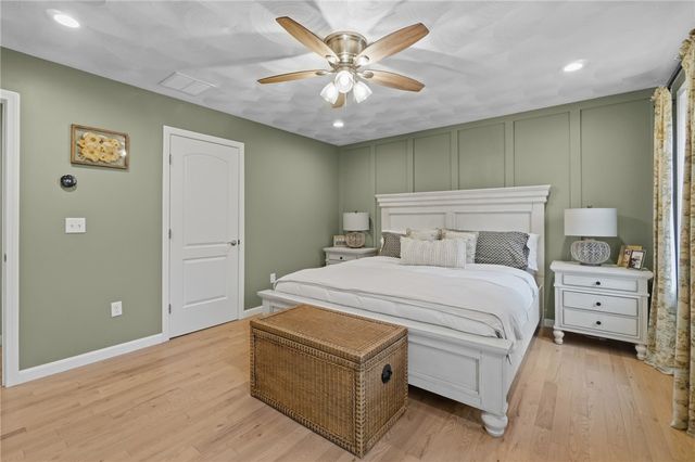 81 Golden View Drive, Johnston, RI 02919
