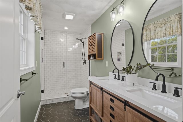 81 Golden View Drive, Johnston, RI 02919