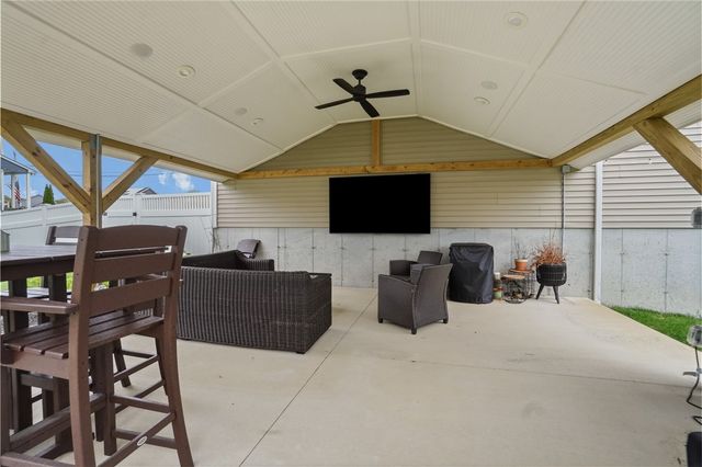 81 Golden View Drive, Johnston, RI 02919