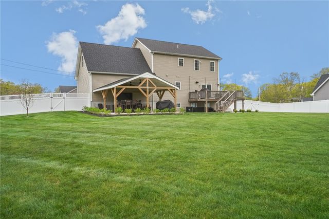 81 Golden View Drive, Johnston, RI 02919
