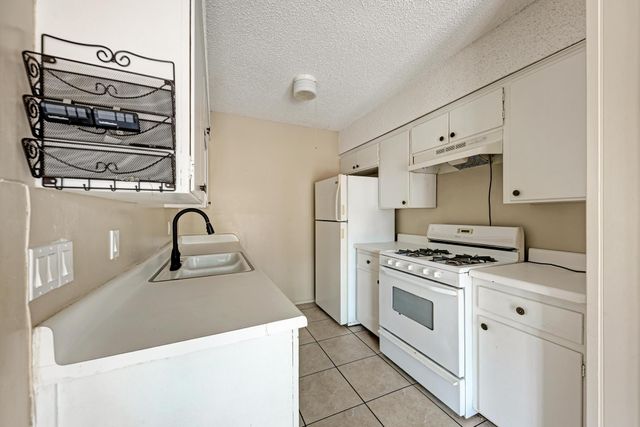 8103 Exmoor DR B, Austin, TX 78757