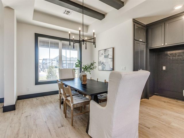 2309 Los Angeles Avenue, Edmond, OK 73034