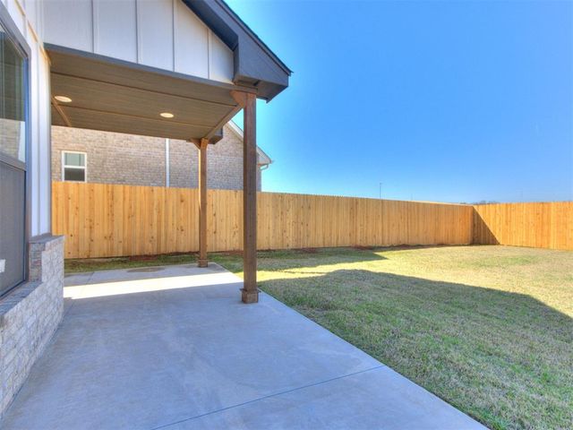 2309 Los Angeles Avenue, Edmond, OK 73034