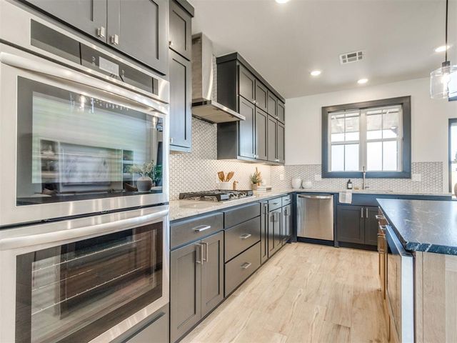 2309 Los Angeles Avenue, Edmond, OK 73034