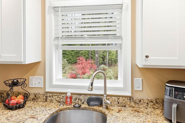 34 Beverly Drive, Manchester, NH 03104