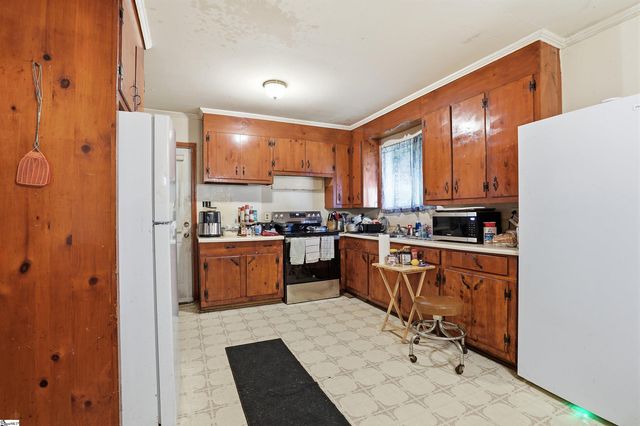 216 Glenn Road, Greenville, SC 29607