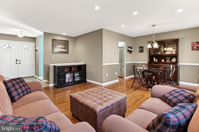 8010 ROCKWOOD CT, Springfield, VA 22153