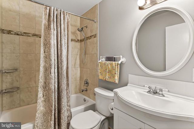 8010 ROCKWOOD CT, Springfield, VA 22153