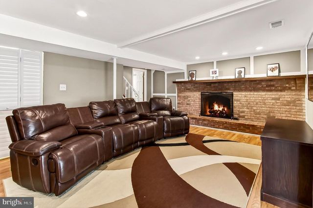 8010 ROCKWOOD CT, Springfield, VA 22153