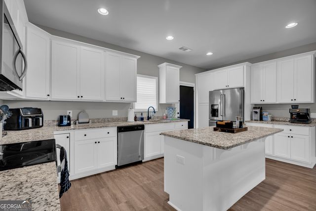 156 Neal Little Road, Carnesville, GA 30521