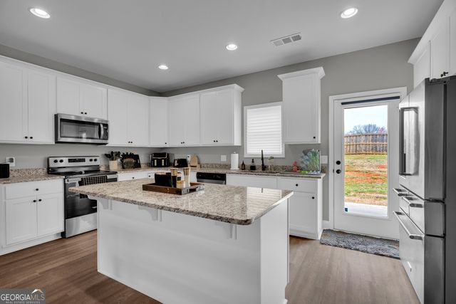 156 Neal Little Road, Carnesville, GA 30521