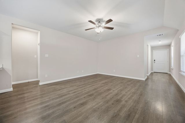 3921 Oak Creek Circle, Denison, TX 75020