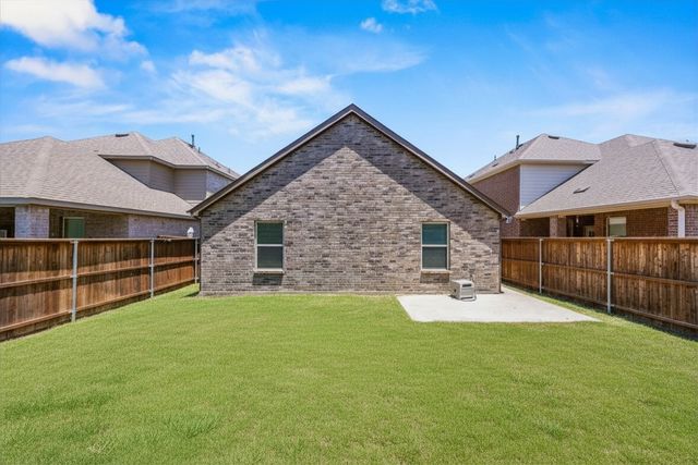 3921 Oak Creek Circle, Denison, TX 75020