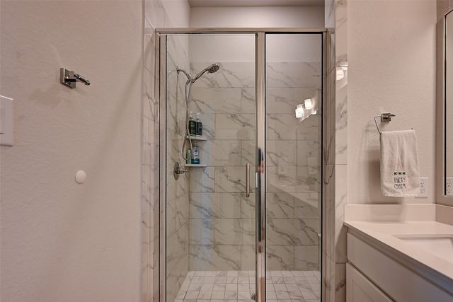 1028 Cavour Place, Dallas, TX 75204