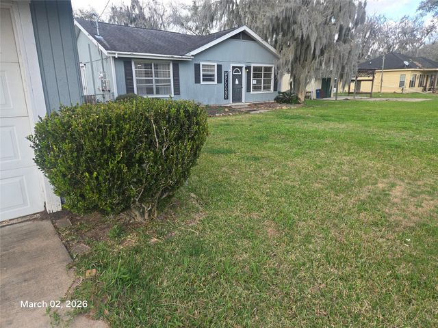 3032 County Road 510j, Brazoria, TX 77422