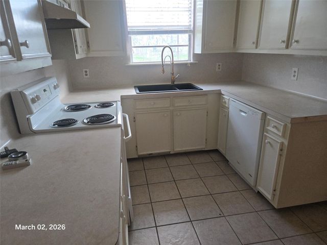 3032 County Road 510j, Brazoria, TX 77422