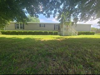 1062 Indian Creek Rd, Huntland, TN 37345