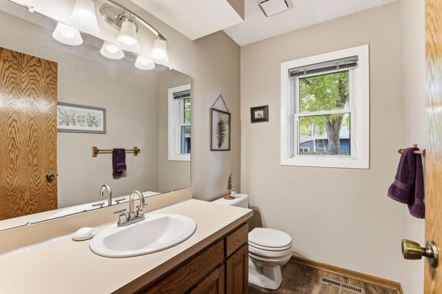 1401 88th Avenue N, Brooklyn Park, MN 55444