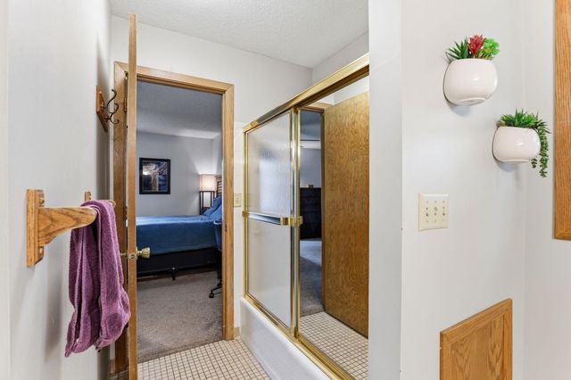 1401 88th Avenue N, Brooklyn Park, MN 55444