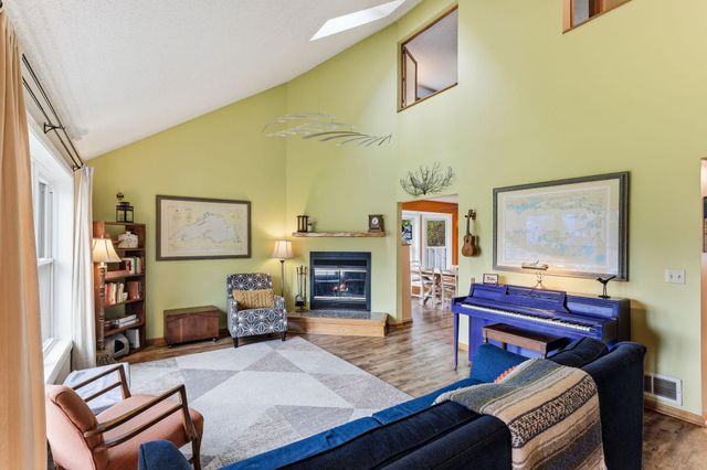 1401 88th Avenue N, Brooklyn Park, MN 55444
