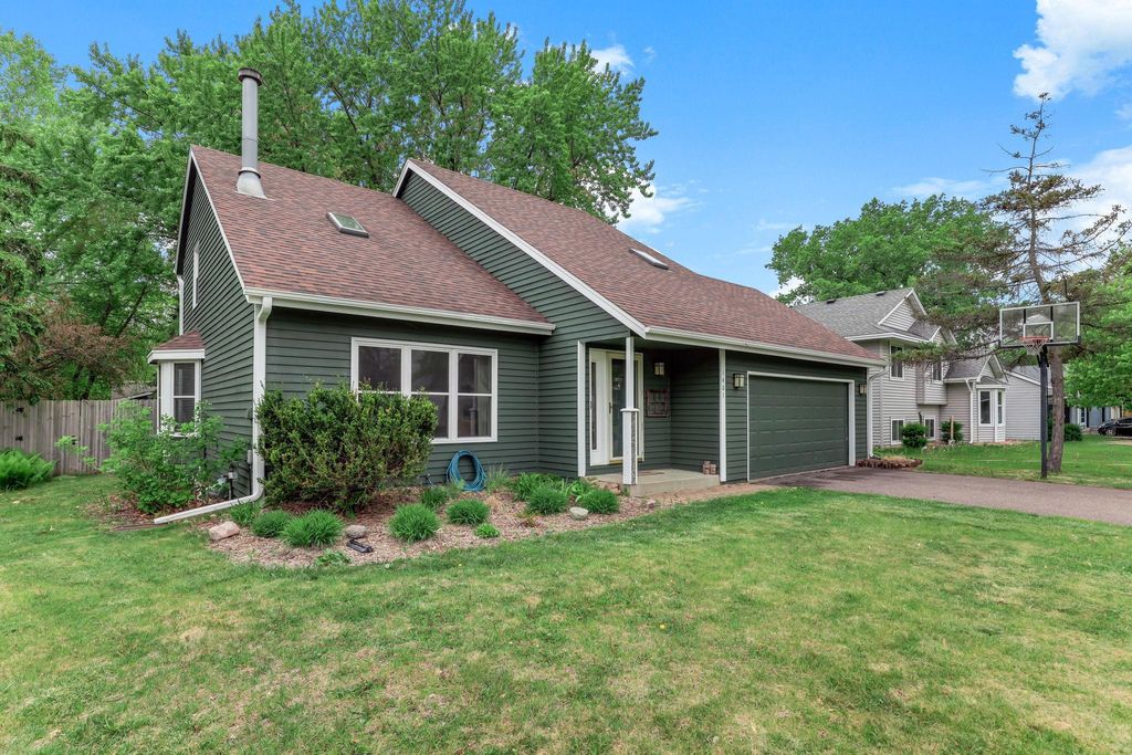 1401 88th Avenue N, Brooklyn Park, MN 55444