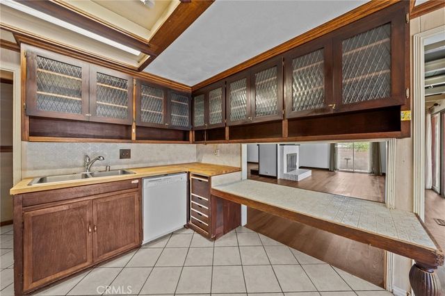 579 E 40th, San Bernardino, CA 92404