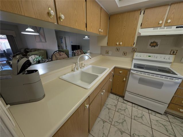 2042 SUNSET GROVE LANE, Clearwater, FL 33765