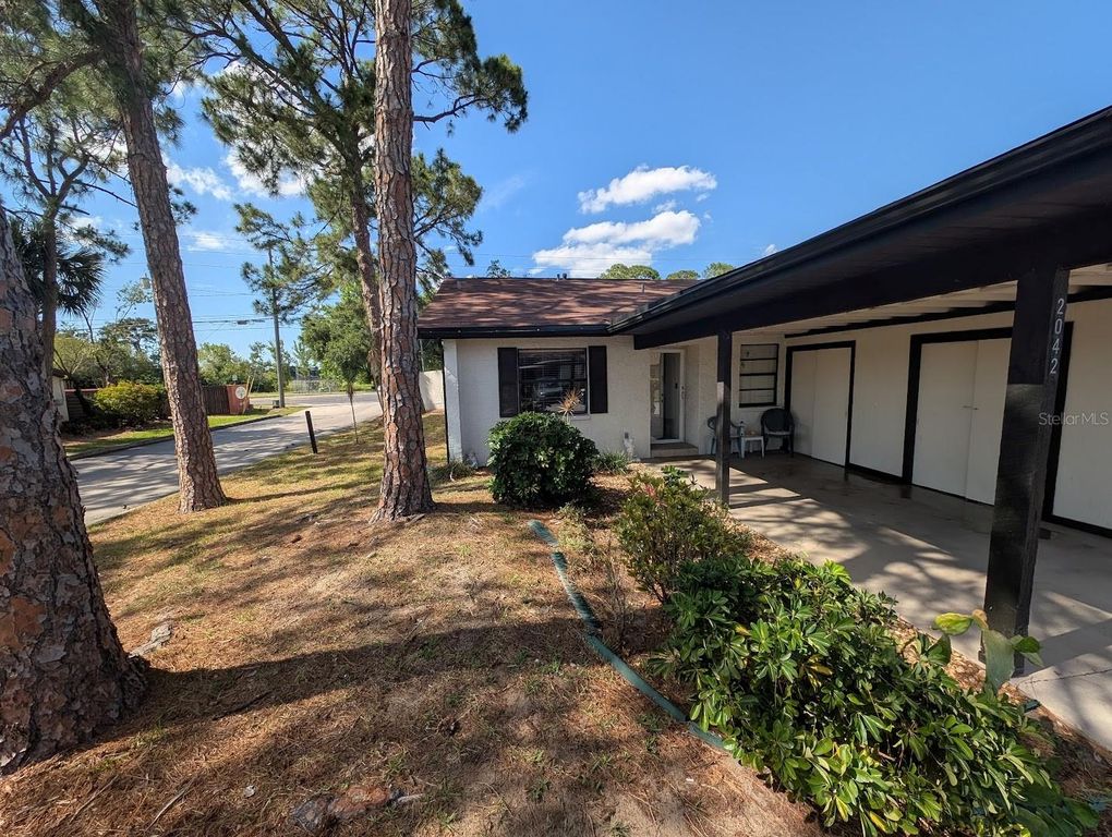 2042 SUNSET GROVE LANE, Clearwater, FL 33765