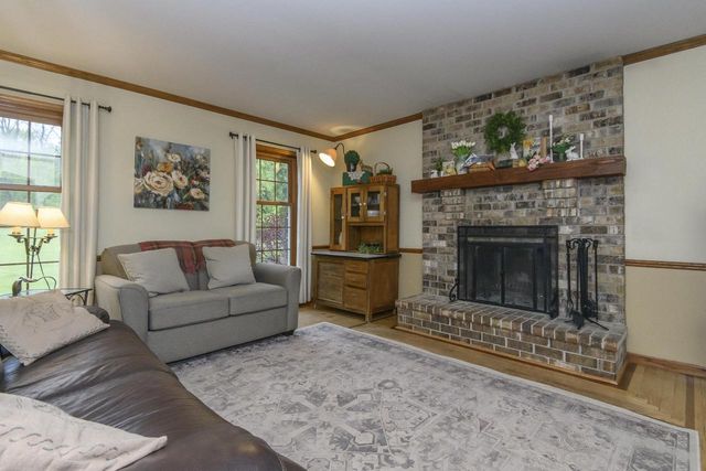 S67W32989 Road X, Mukwonago, WI 53149