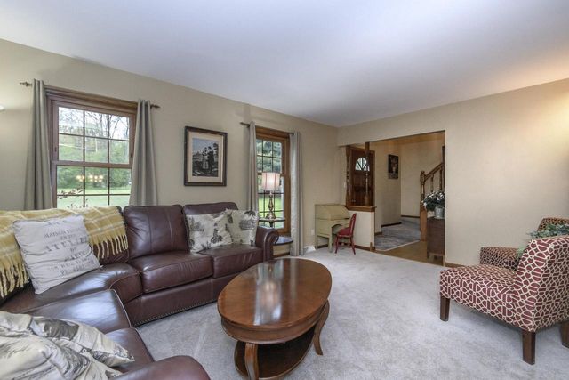S67W32989 Road X, Mukwonago, WI 53149