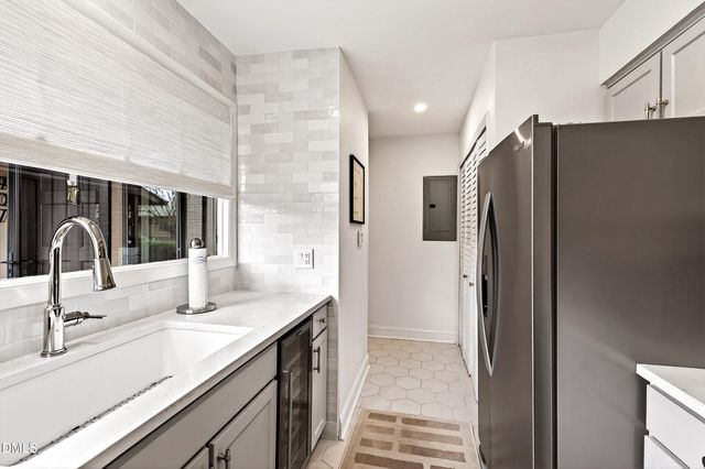 907 Oak Tree Drive, Chapel Hill, NC 27517