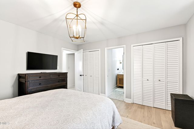 907 Oak Tree Drive, Chapel Hill, NC 27517