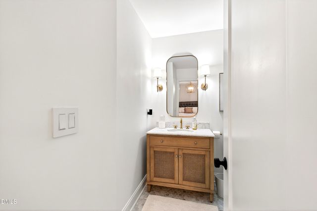 907 Oak Tree Drive, Chapel Hill, NC 27517