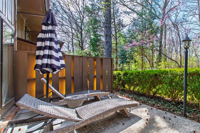 907 Oak Tree Drive, Chapel Hill, NC 27517